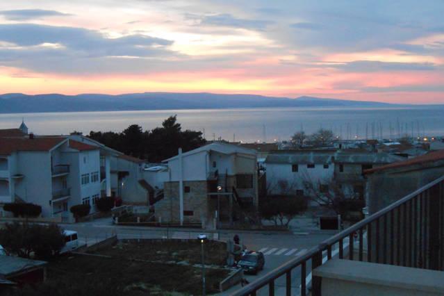 Apartments Nina M Baska Voda Bagian luar foto